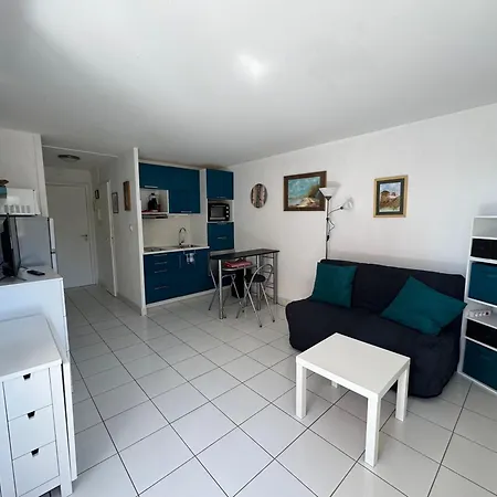 - Avec Piscine